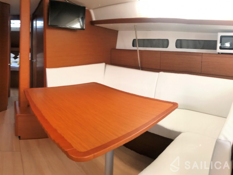 Sun Odyssey 449 - Yacht Charter Sailica