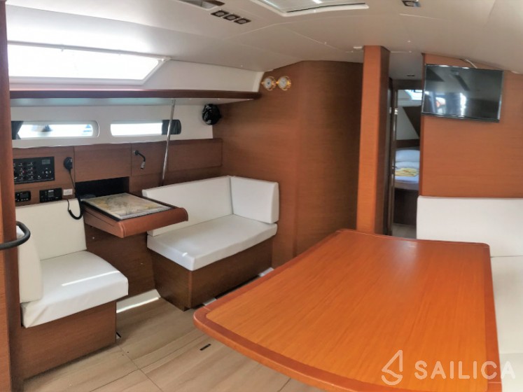 Sun Odyssey 449 - Yacht Charter Sailica