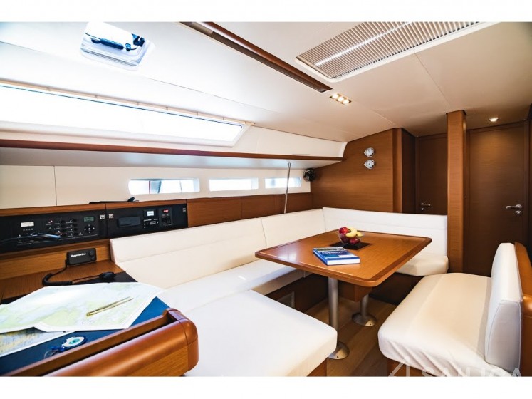 Sun Odyssey 519 - Yacht Charter Sailica