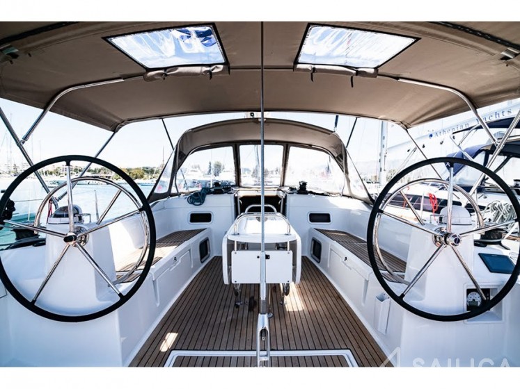 Sun Odyssey 519 - Yacht Charter Sailica