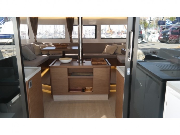 Lagoon 50 - Yacht Charter Sailica
