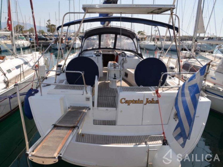 Oceanis 54 - Yacht Charter Sailica