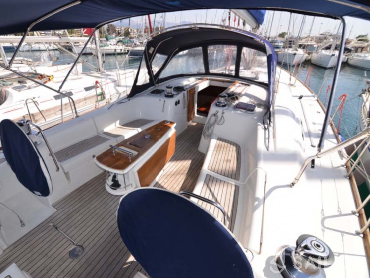 Oceanis 54 - Yacht Charter Sailica