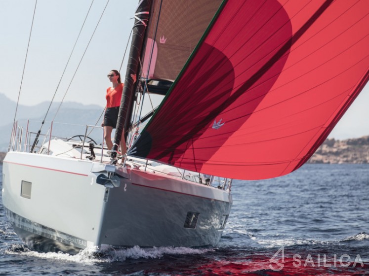 Oceanis 51.1 - Yacht Charter Sailica
