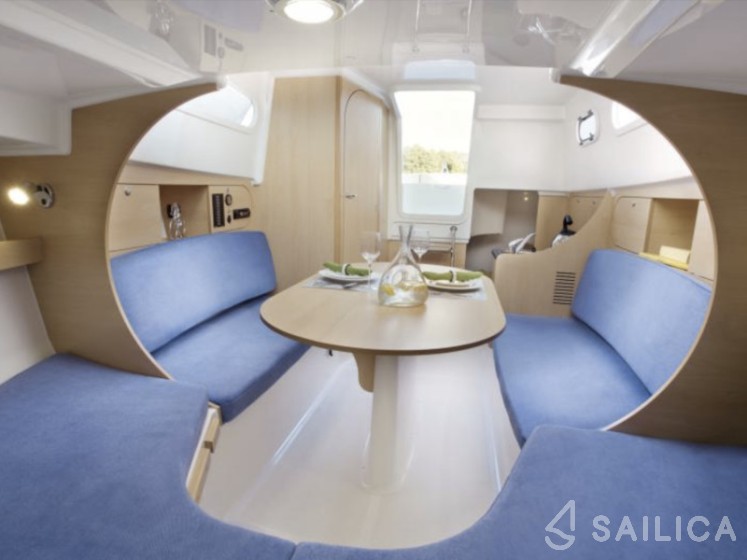 Delphia Nano - Yacht Charter Sailica