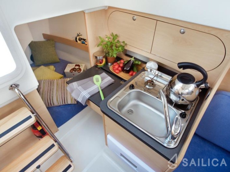 Delphia Nano - Yacht Charter Sailica