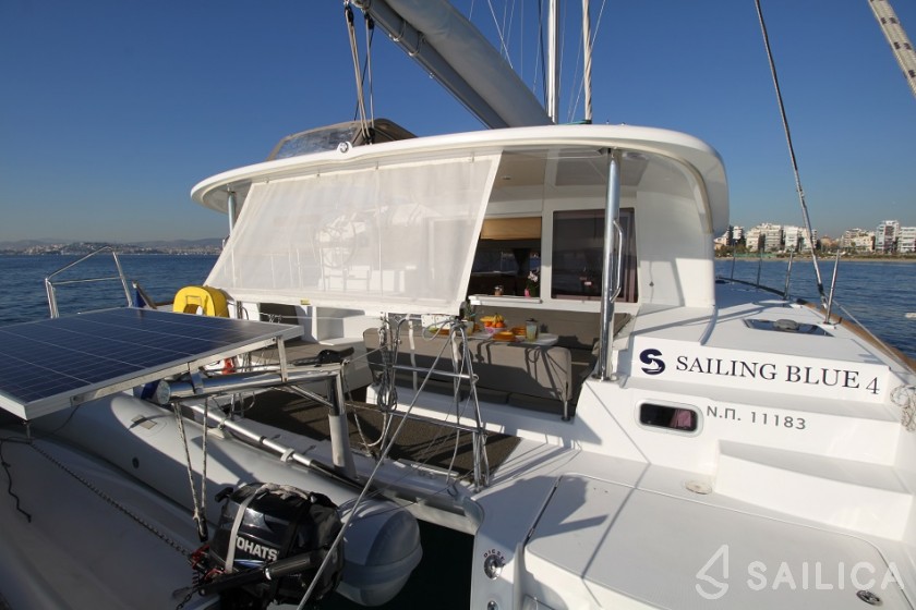 Lagoon 400 S2 - Yacht Charter Sailica