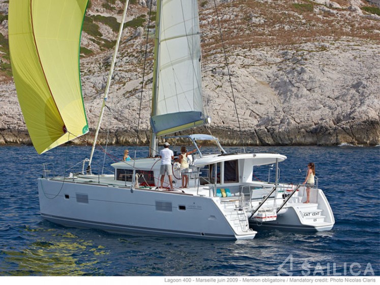 Lagoon 400 S2 - Yacht Charter Sailica