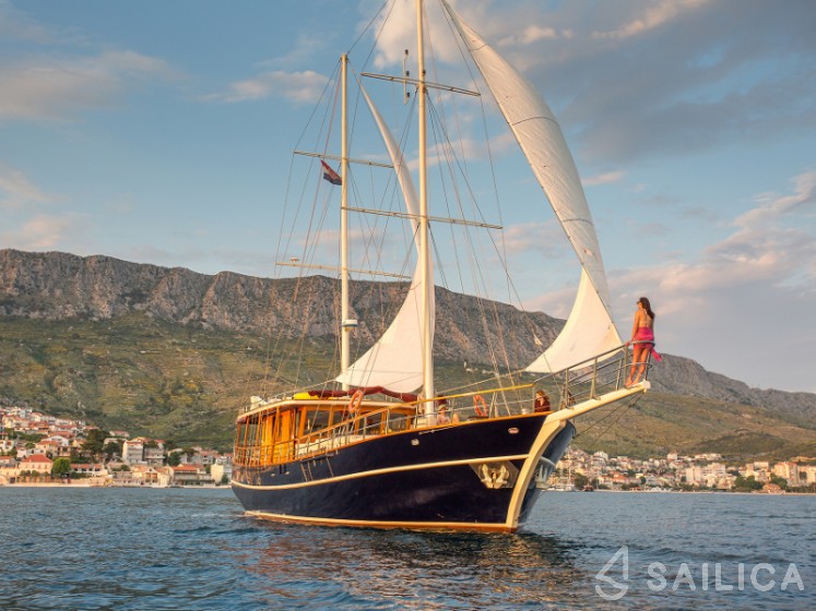 Gulet - Yacht Charter Sailica