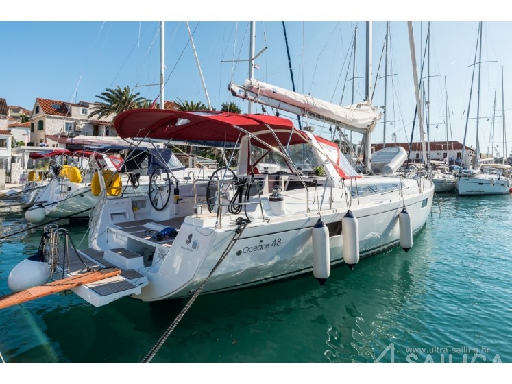 Oceanis 48 - Yacht Charter Sailica