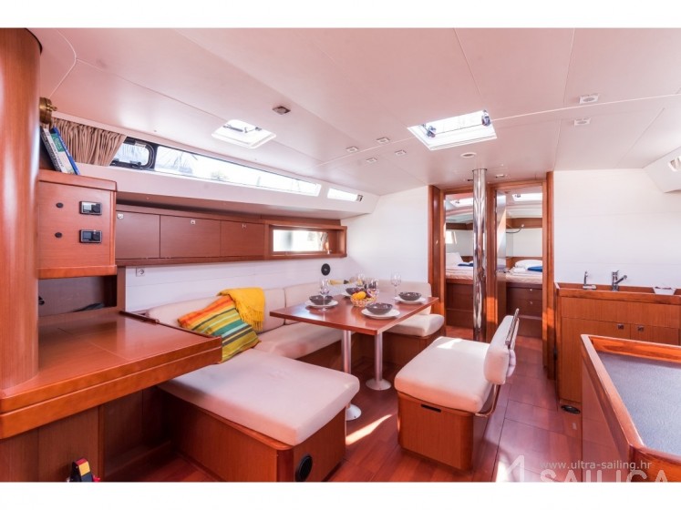 Oceanis 48 - Yacht Charter Sailica