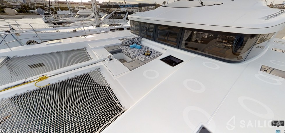 Lagoon 52 - Yacht Charter Sailica