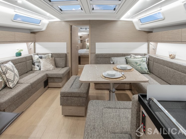 Hanse 458 - Yacht Charter Sailica