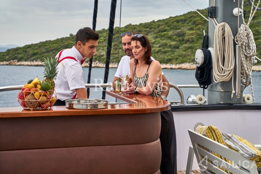 Gulet - Yacht Charter Sailica
