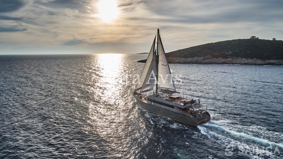 Gulet - Yacht Charter Sailica