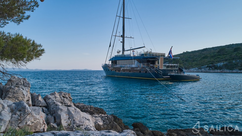 Gulet - Yacht Charter Sailica