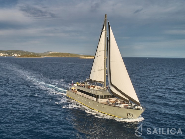 Gulet - Yacht Charter Sailica
