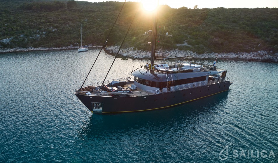 Gulet - Yacht Charter Sailica