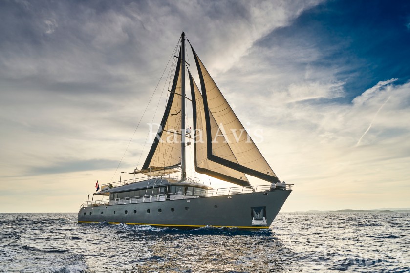 Gulet - Yacht Charter Sailica