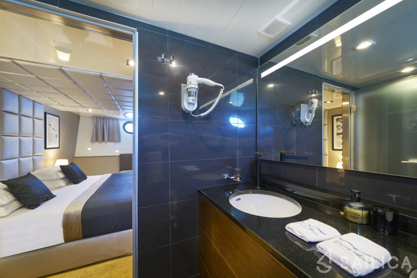 Gulet - Yacht Charter Sailica
