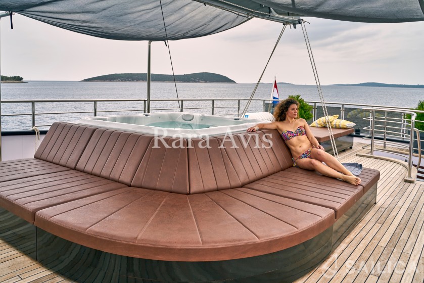 Gulet - Yacht Charter Sailica
