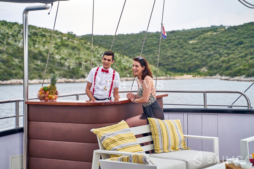 Gulet - Yacht Charter Sailica
