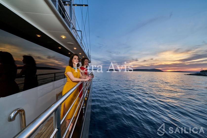 Gulet - Yacht Charter Sailica