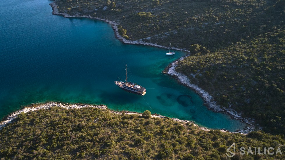 Gulet - Yacht Charter Sailica