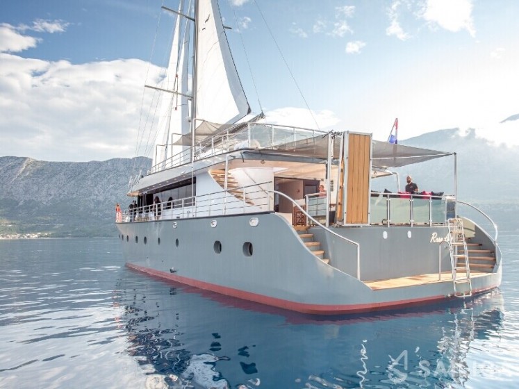 Gulet - Yacht Charter Sailica