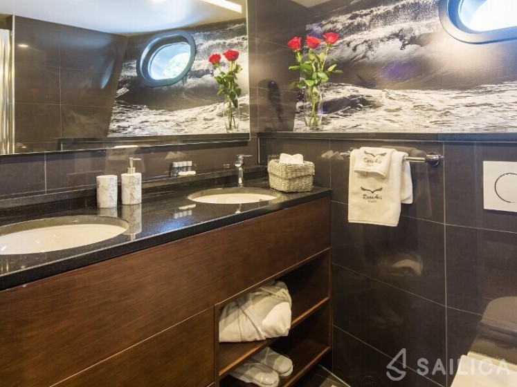 Gulet - Yacht Charter Sailica