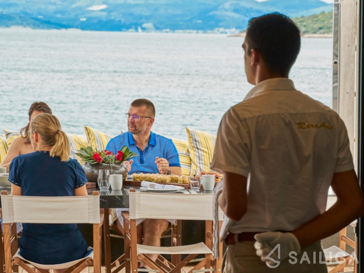 Gulet - Yacht Charter Sailica