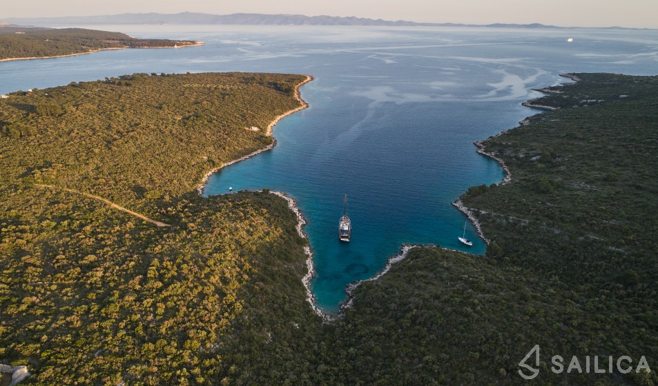 Gulet - Yacht Charter Sailica