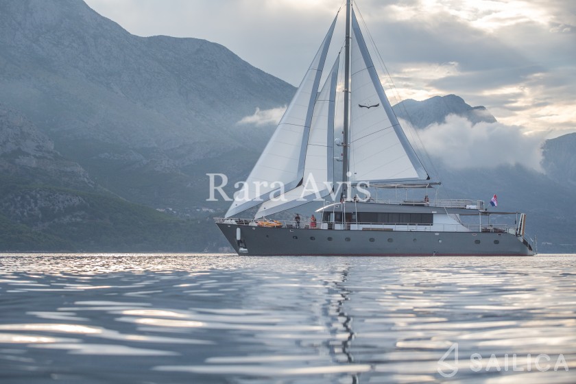 Gulet - Yacht Charter Sailica