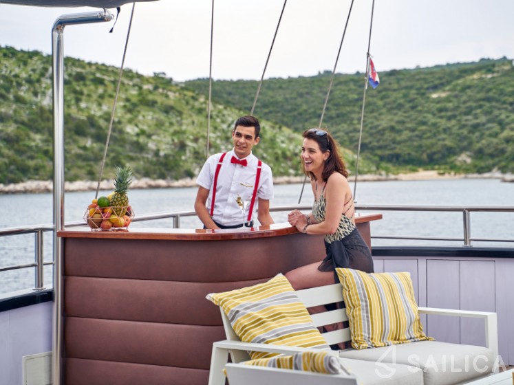 Gulet - Yacht Charter Sailica