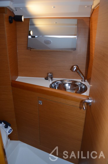 Sun Odyssey 349 - Yacht Charter Sailica