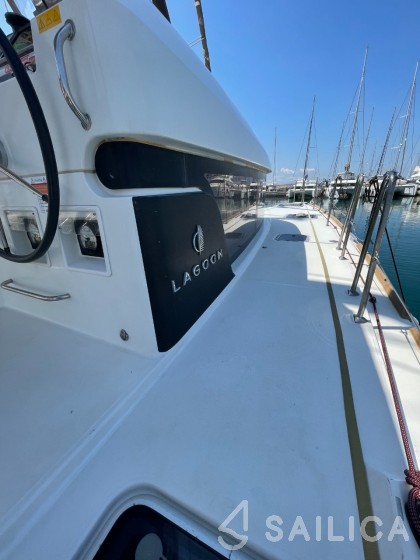 Lagoon 39 - Yacht Charter Sailica