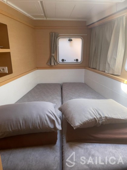 Lagoon 39 - Yacht Charter Sailica