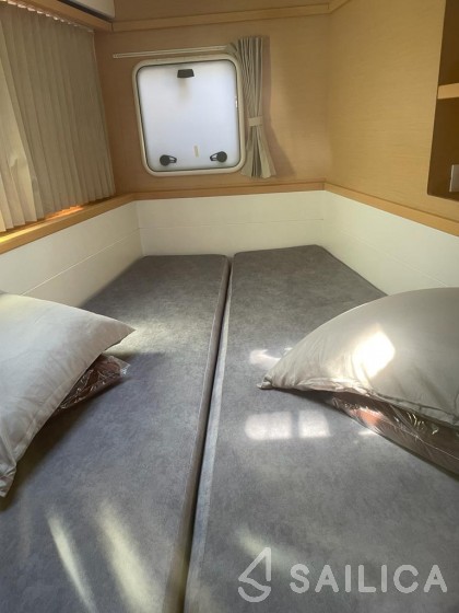 Lagoon 39 - Yacht Charter Sailica
