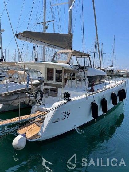 Lagoon 39 - Yacht Charter Sailica