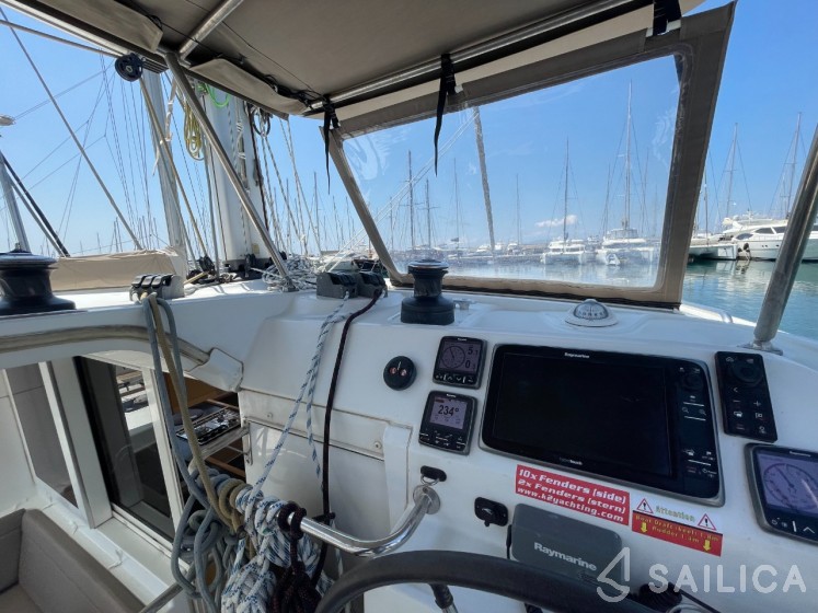 Lagoon 39 - Yacht Charter Sailica