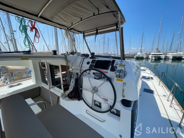 Lagoon 39 - Yacht Charter Sailica