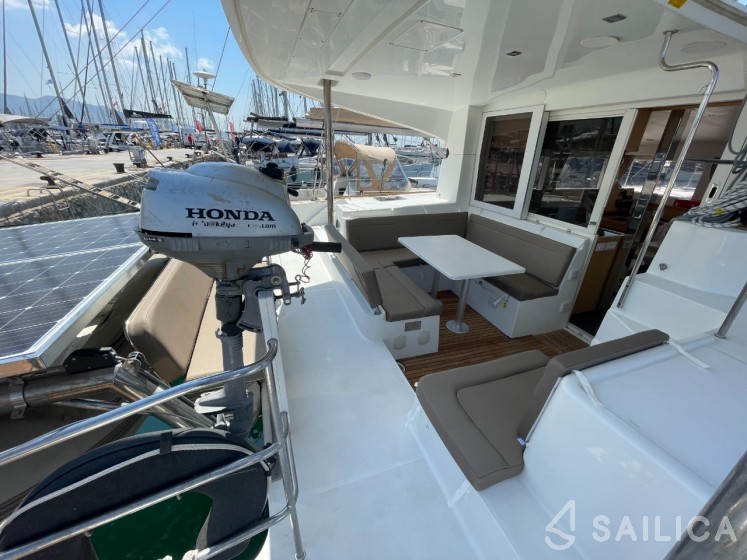 Lagoon 39 - Yacht Charter Sailica