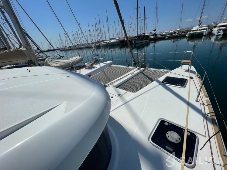 Lagoon 39 - Yacht Charter Sailica