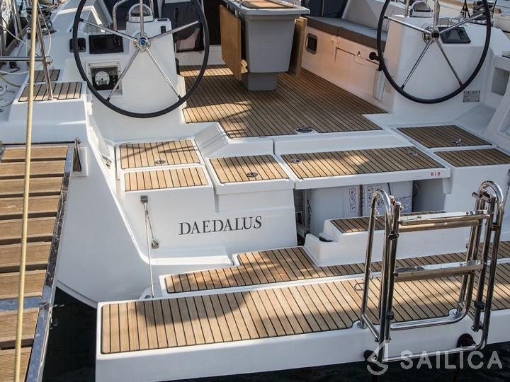 Oceanis 45 - Yacht Charter Sailica