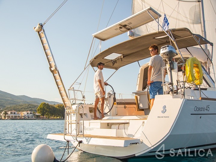 Oceanis 45 - Yacht Charter Sailica