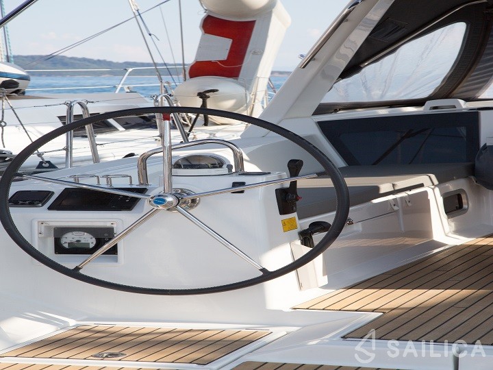 Oceanis 45 - Yacht Charter Sailica