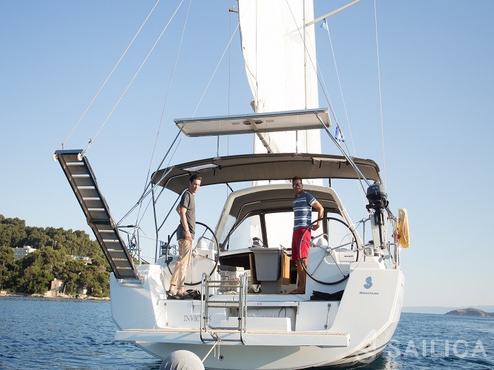 Oceanis 48 - Yacht Charter Sailica
