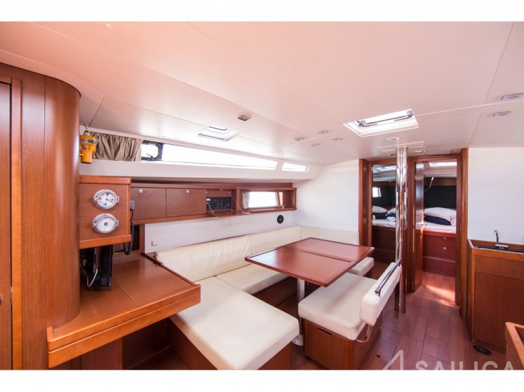 Oceanis 48 - Yacht Charter Sailica