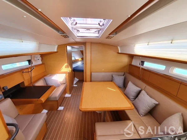 Sun Odyssey 409 - Yacht Charter Sailica