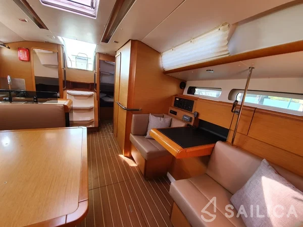 Sun Odyssey 409 - Yacht Charter Sailica